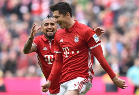 "Bayern" crushed "Eintracht", "Borussia" and "Leipzig" suffered defeats (VIDEO)