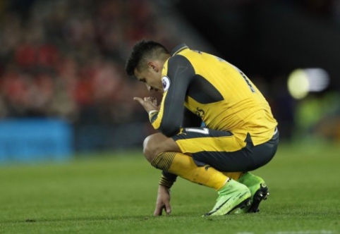 A. Wengeras explained why he left A. Sanchez on the bench