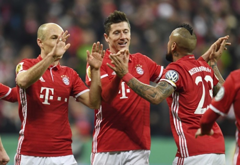 R. Lewandowski paves the way for "Bayern" to the semi-finals of the German Cup.