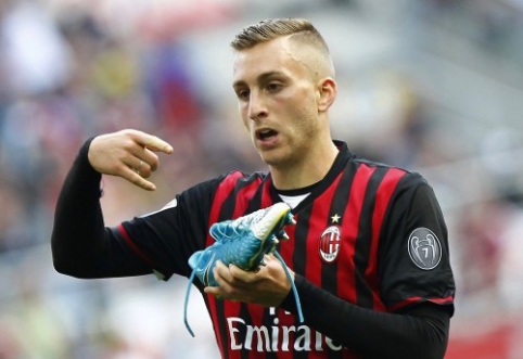 "Man United" can acquire G. Deulofeu