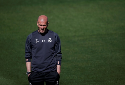 Z. Zidane's puzzle: who should take G. Bale's place on the field?