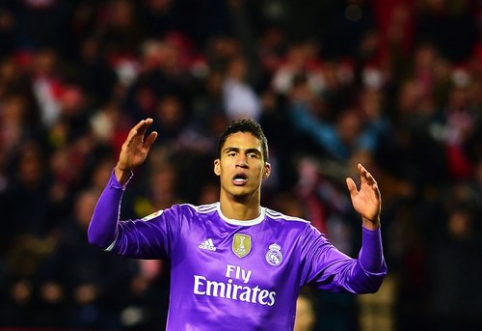 "Real" lost R. Varane for a month