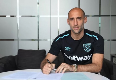 "West Ham" said goodbye to P. Zabaleta