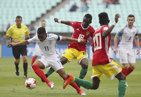 In the World Championship of Twenty-Year-Olds - Goal From Halfway Line to Their Own Goal (VIDEO)