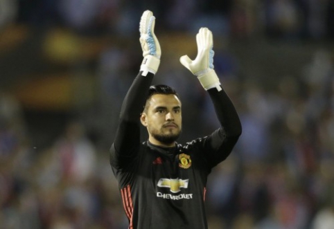 "Man United" goalkeeper S. Romero will continue to defend against "Ajax"