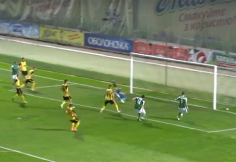 One of the strangest own goals ever scored in Ukraine (VIDEO)