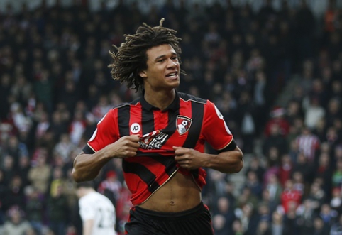 Official: "Bournemouth" acquires N. Ake for 20 million pounds.