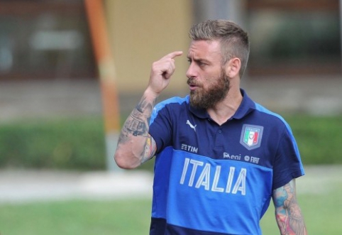 Official: "Roma" is taken over by D. De Rossi