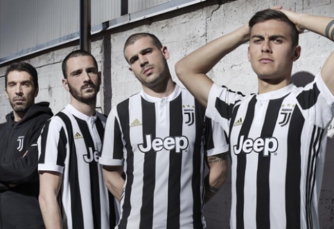 "Juventus" presents new season's kit (PHOTO)