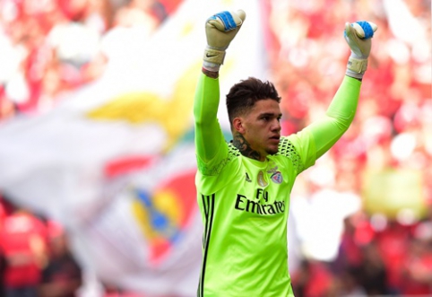 Official: "Man City" acquires Ederson for 40 million euros