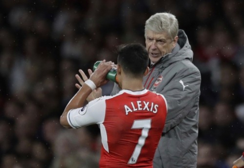 The strict word of A. Wengero: A. Sanchez must respect his contract.