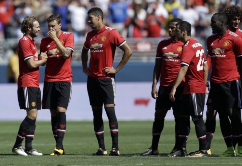 "Manchester United" defeated "Real" football players (VIDEO)