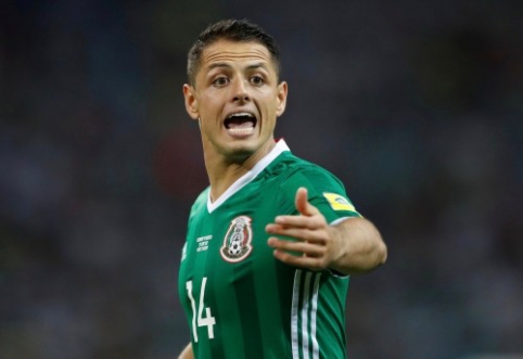 Official: Chicharito returns to the Premier League