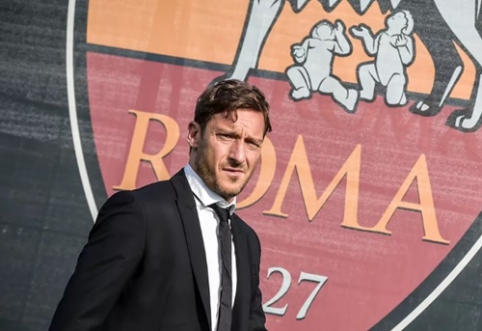 F. Totti, who has ended his career, will take on the role of director at "Roma" club