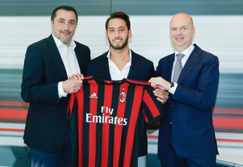 Official: H. Calhanoglu signs a four-year contract with "Milan"