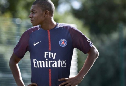 Official: K. Mbappe becomes a member of PSG