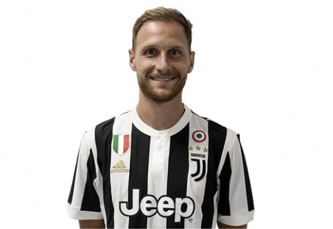 Official: "Juventus" rented "Schalke" defender B. Howedes