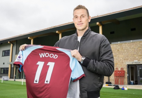 Official: "Burnley" record purchase is striker C. Wood.