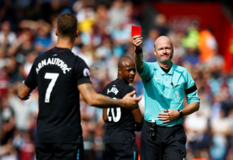 "West Ham" record purchase: red card after the first half (VIDEO)