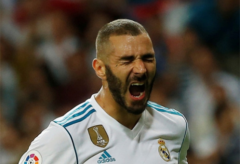 Hiring a personal driver suggested for K.Benzema who cannot drive