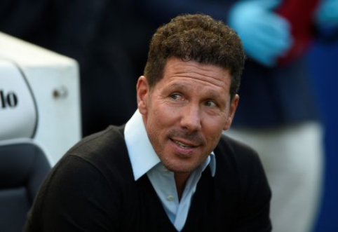 D. Simeone renewed contract with "Atletico"