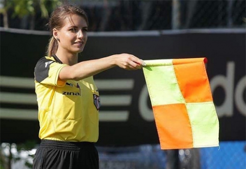 POP: In Poland - beautiful football referee (PHOTO)