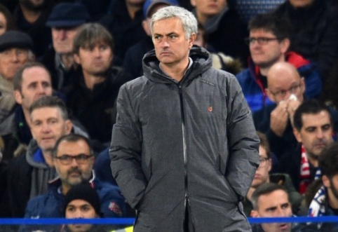 J. Mourinho refused to talk about his long-term future