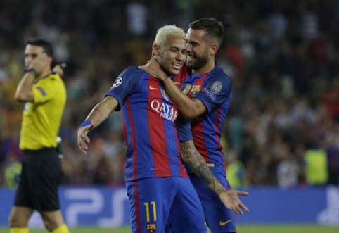 J. Alba: I play much better without Neymar