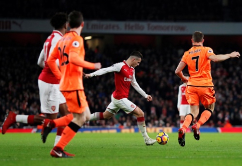 In the drama of six goals - "Arsenal" and "Liverpool" draw (VIDEO)