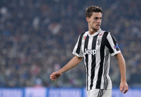 "Arsenal" intrigued "Juventus" center-back