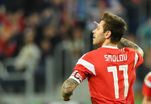 "In the spotlight" - Russian national team sniper F. Smolov