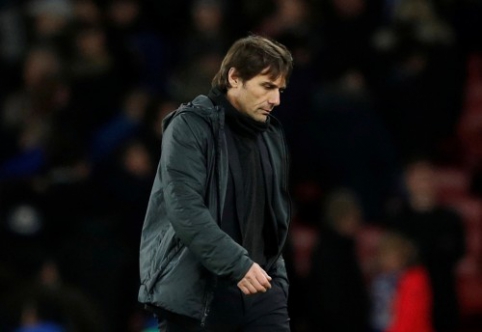 The future of A. Conte in London hangs by a thread