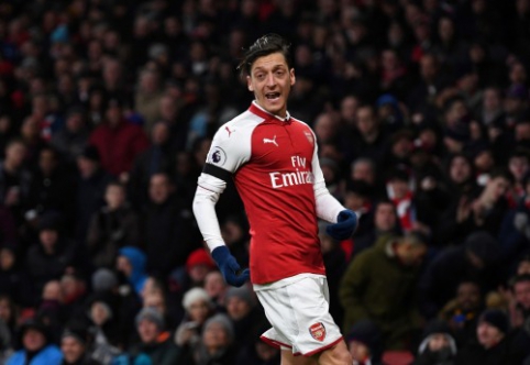 M. Ozil refuses to leave "Arsenal" himself