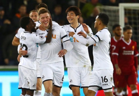 "Swansea" defender unexpectedly shocked "Liverpool" (VIDEO)