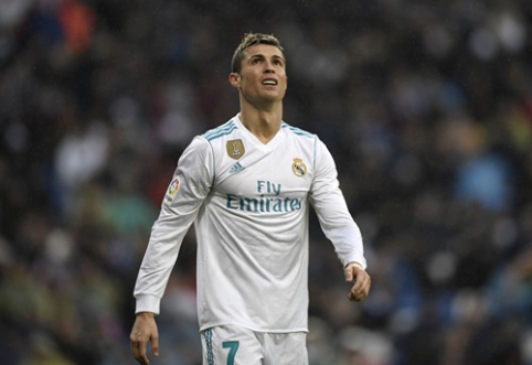 C. Ronaldo, who did not receive a new contract, expressed his desire to leave "Real" again