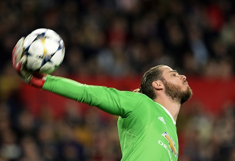 The index by which D.De Gea is surpassed by five Premier League goalkeepers