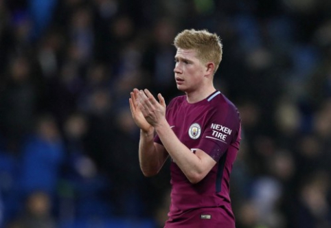 A. Wenger faces off against K. De Bruyne in a decisive confrontation