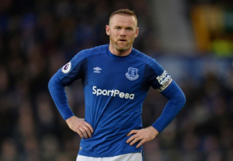 W. Rooney explained why he chose "Everton" over the USA.