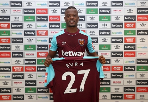 Official: P. Evra will wear "West Ham" jersey