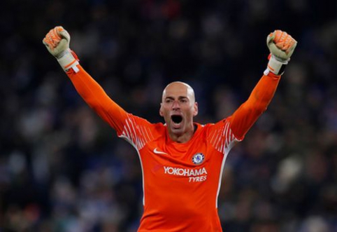 W. Caballero extended contract with "Chelsea"