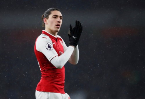 "Juventus" will try to attract "Manchester United" defender instead of H. Bellerin.