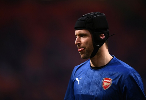 P.Čech and M.Ozil made it into the "Premier" league records