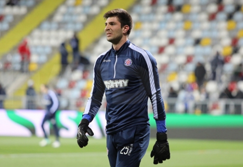 "Real" started negotiations with a Croatian club for a tall goalkeeper