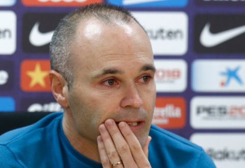 Official: A. Iniesta says goodbye to "Barcelona"