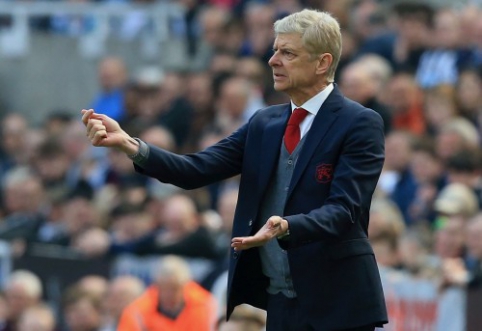 A. Wenger admitted that "Arsenal's" priority is the Europa League