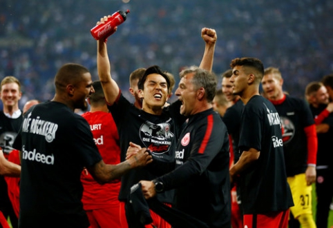 ""Eintracht"" defeated ""Schalke"" and will play in the German Cup final (VIDEO)