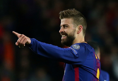 G.Pique patrols Z.Zidane