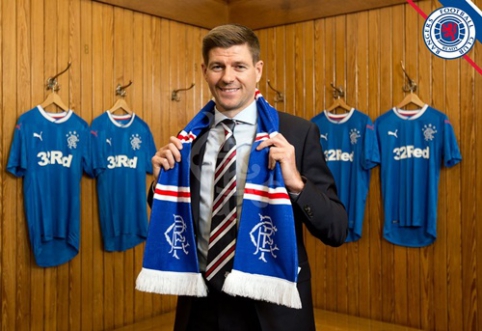 Official: S. Gerrard will coach "Rangers" club