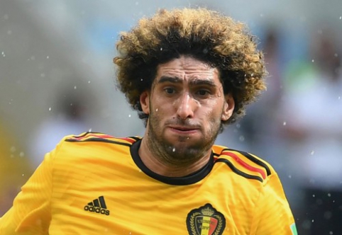 For four years "missing" M. Fellaini earned an incredible amount of money