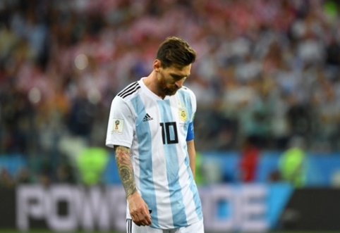 E. Petit: L. Messi is not the leader that C. Ronaldo is on the field